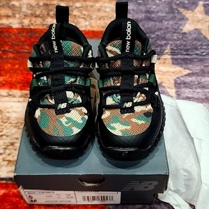 New Balance infant sneakers